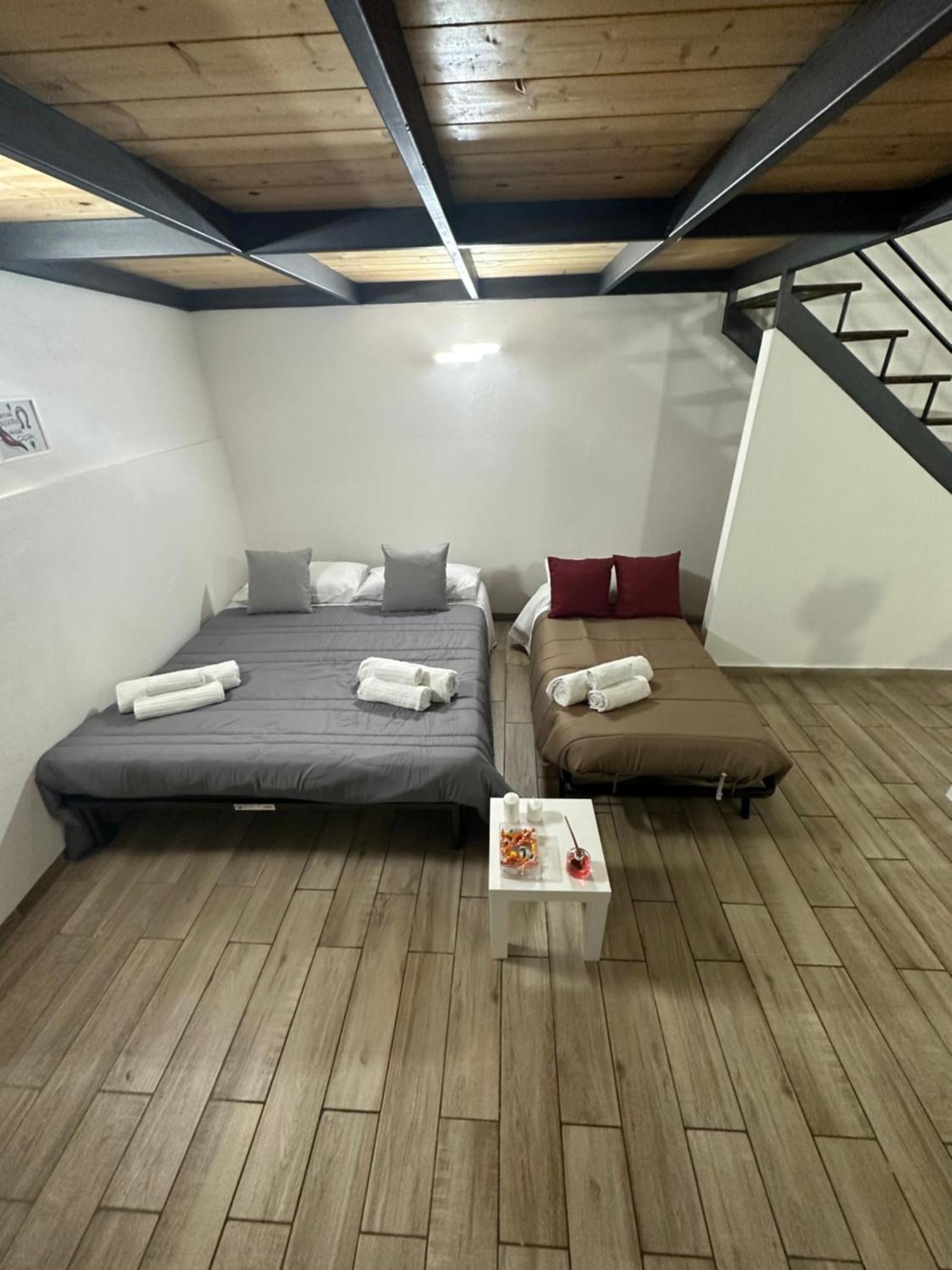 شقة Aurora House نابولي المظهر الخارجي الصورة